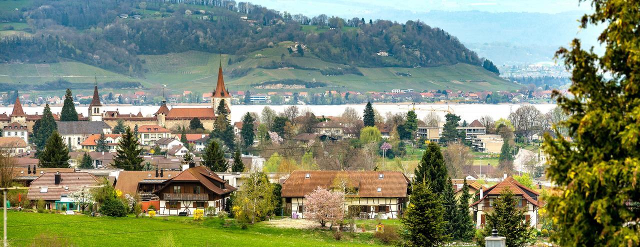 Bed & Breakfast Region Murtensee Münchenwiler المظهر الخارجي الصورة