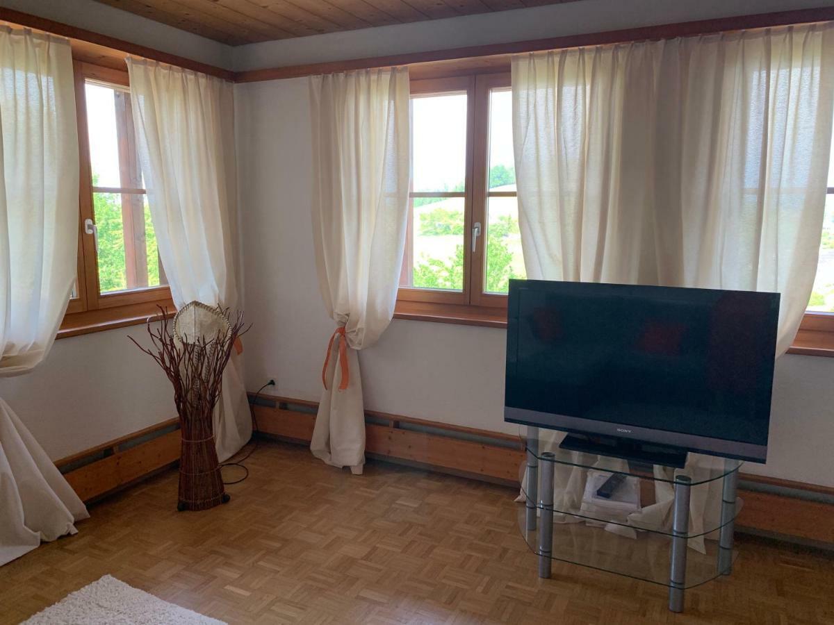Bed & Breakfast Region Murtensee Münchenwiler المظهر الخارجي الصورة